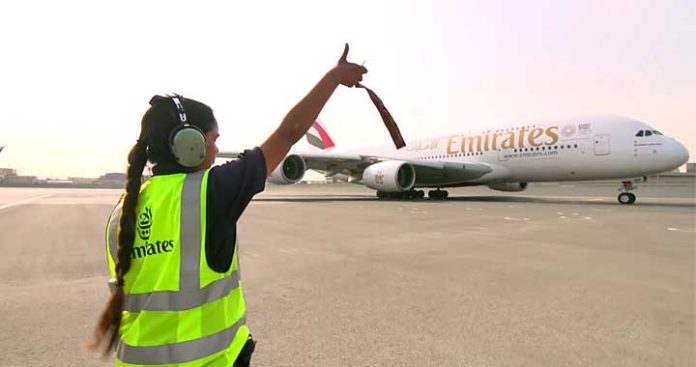 Emirates Paid Tribute to Female Crew on International Women's Day 2018!