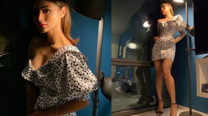 Bollywood Diva, Mouni Roy, Spotted in Dubai