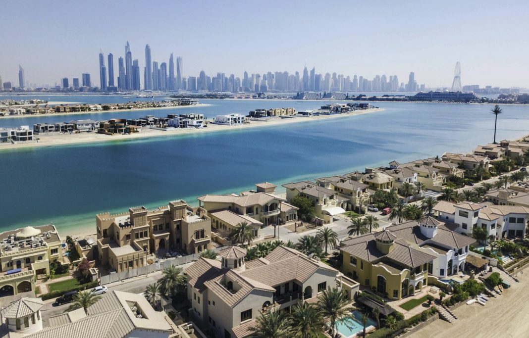 Dubai's Real Estate Market Achieves Dh429.67 Billion in Transactions, Showcasing Strong 2023 Growth