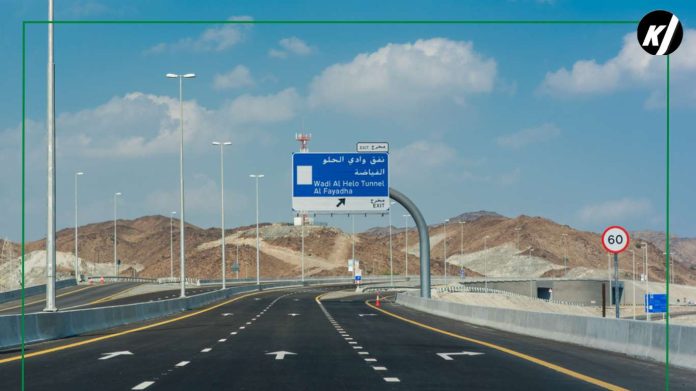 UAE: Planning a road trip to Oman by car? Routes, documents, all you need to know