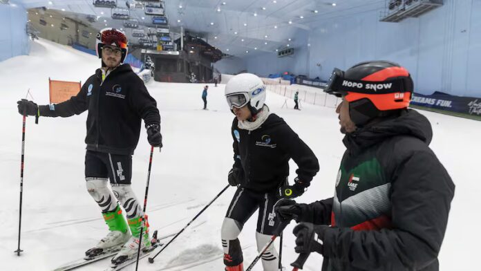 Emirati Skiers to hoist the UAE Flag