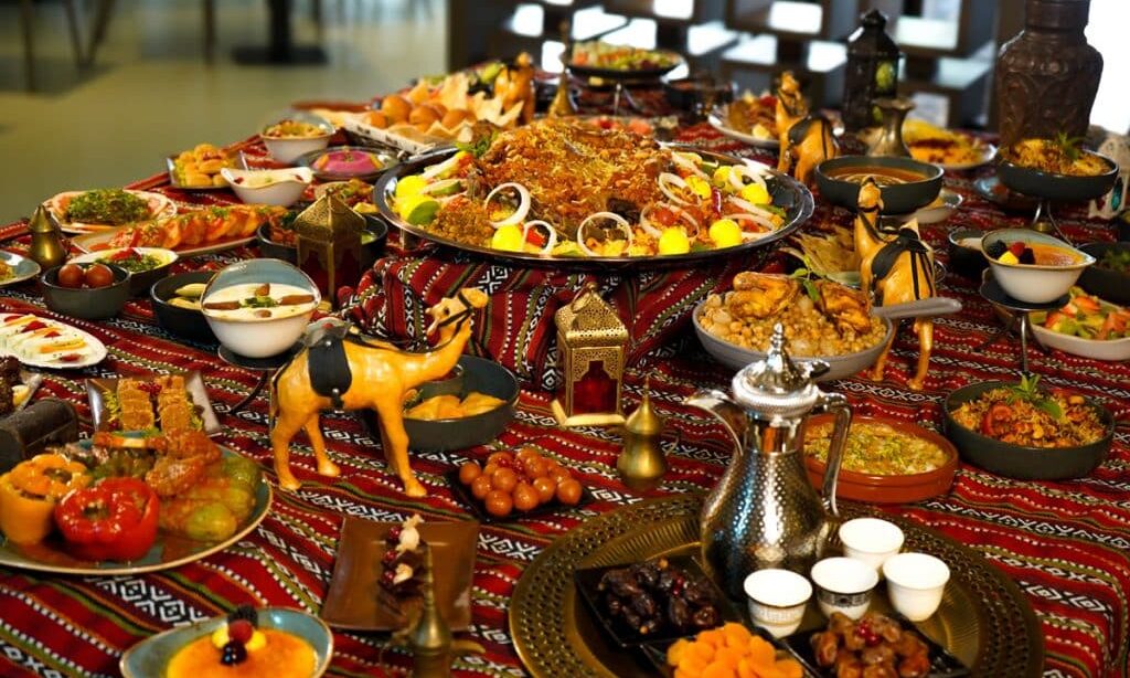 enjoy traditional iftar in dubai