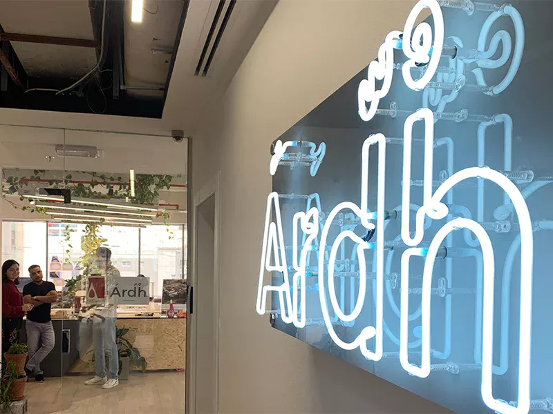 Vertical Design Neon Workshop