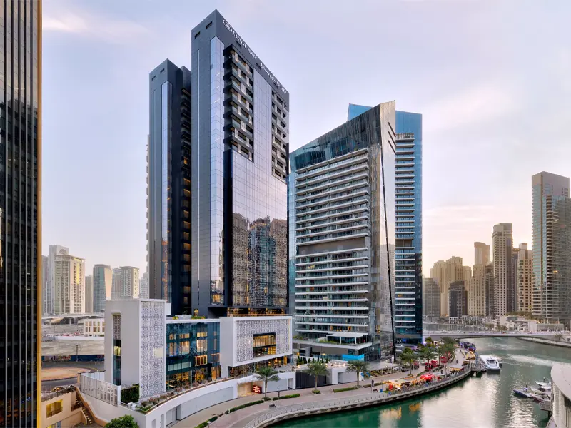 Crowne Plaza Marina